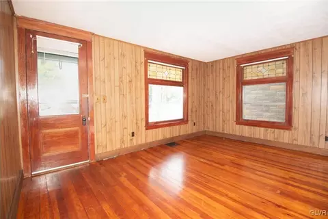 436 E Locust St, Bethlehem, PA 18018 photo 7
