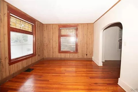 436 E Locust St, Bethlehem, PA 18018 photo 9