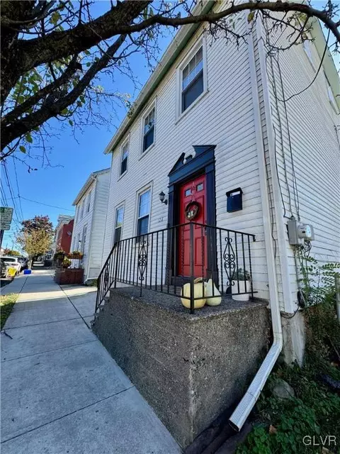 126 E North St, Bethlehem, PA 18018 photo 2