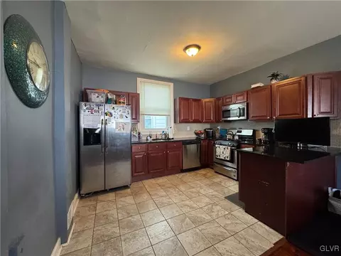 126 E North St, Bethlehem, PA 18018 photo 6