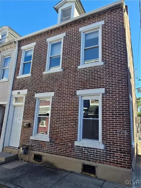 628 W Oak St, Allentown, PA 18102