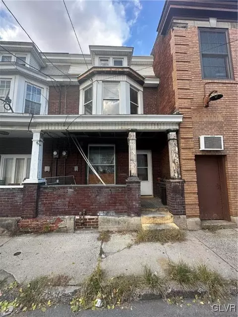 101 W Rowe St, Tamaqua, PA 18252