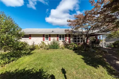 5355 S Mountain Dr, Emmaus, PA 18049