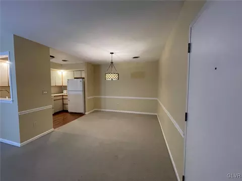 4618 Cheryl Dr, Bethlehem, PA 18017 photo 5