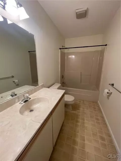 4618 Cheryl Dr, Bethlehem, PA 18017 photo 15
