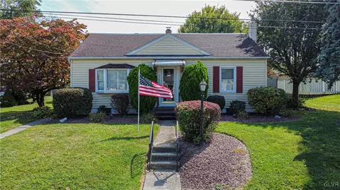 5150 Grant Ave, Whitehall, PA 18052