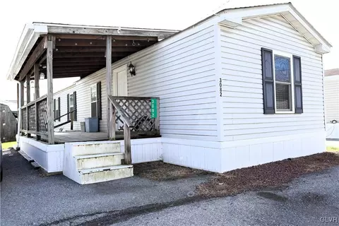 3082 Audrey Dr, Coplay, PA 18037