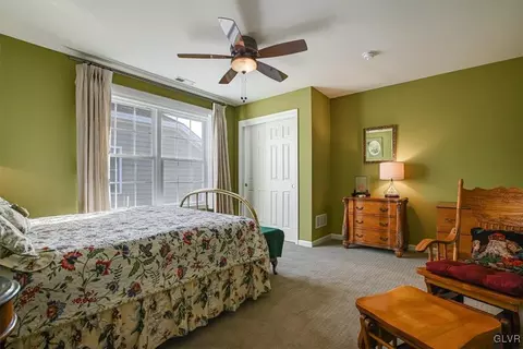 1039 Declaration Dr, Bethlehem, PA 18017 photo 38