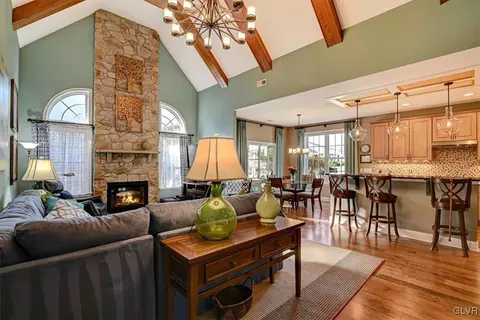 1039 Declaration Dr, Bethlehem, PA 18017 photo 13