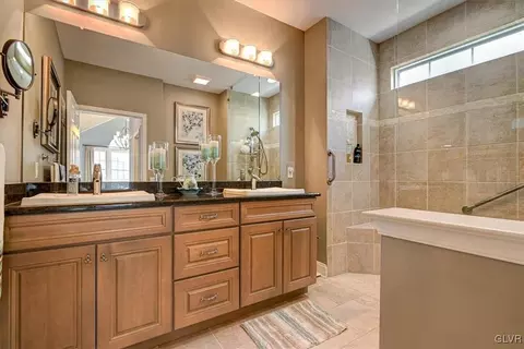 1039 Declaration Dr, Bethlehem, PA 18017 photo 31