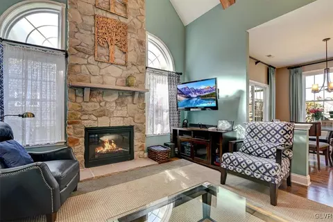 1039 Declaration Dr, Bethlehem, PA 18017 photo 15