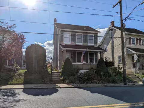 2222 N 1st Ave, Whitehall, PA 18052