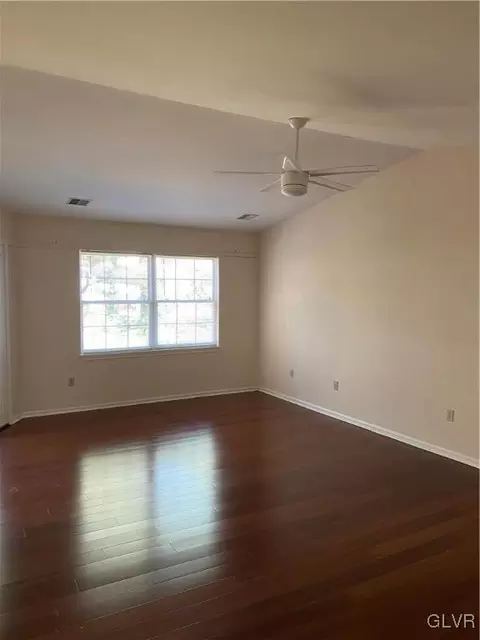 5155 Cheryl Dr, Bethlehem, PA 18017 photo 5