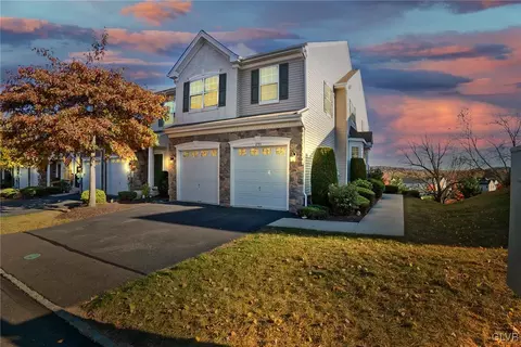 6185 Valley Forge Dr, Coopersburg, PA 18036