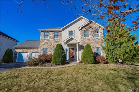 53 Clairmont Ave, Palmer Township, PA 18045