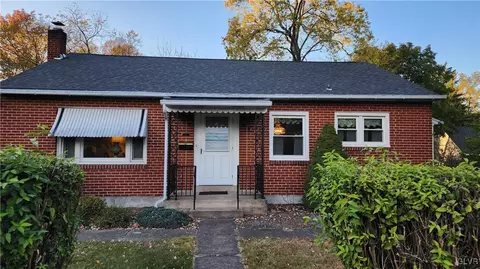 410 Locust St, Coopersburg, PA 18036
