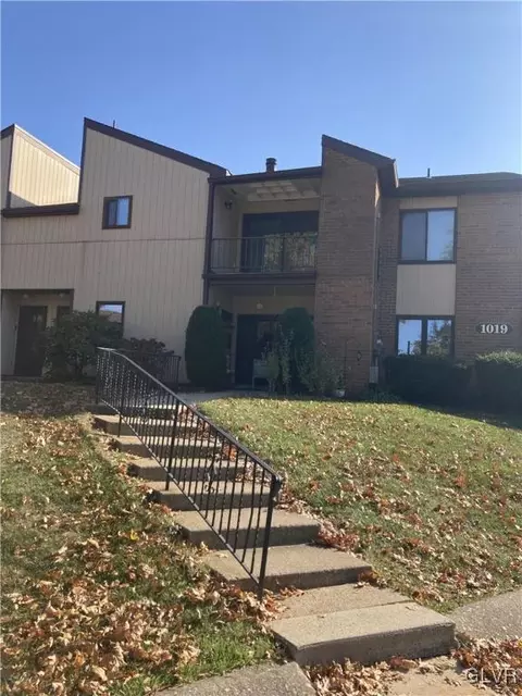 1019 Villag Round #E, Allentown, PA 18106
