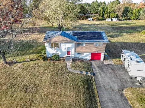 638 Williams Rd, Nazareth, PA 18064