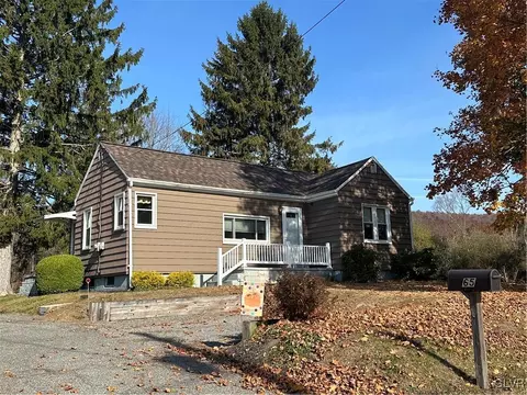 65 Ben Titus Rd, Tamaqua, PA 18252