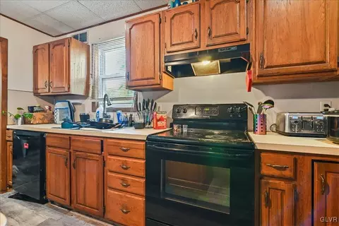 1324 Main St, Bethlehem, PA 18018 photo 39