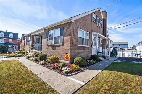 802 Spring St, Bethlehem, PA 18018 photo 2