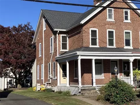 1127 Pennsylvania Ave, Emmaus, PA 18049