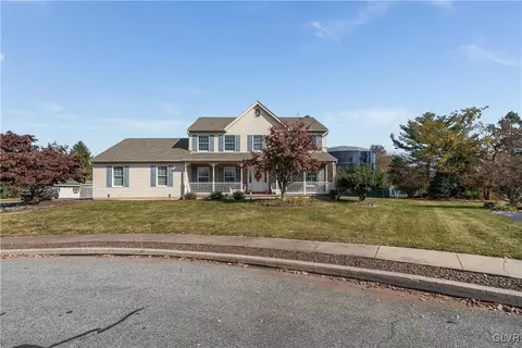 113 Turnberry Ct, Bath, PA 18014