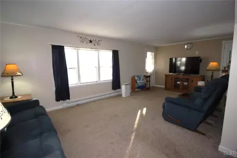 18 Valley View Rd, Bath, PA 18014 photo 8