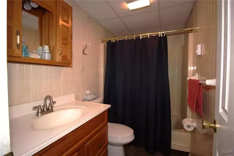 18 Valley View Rd, Bath, PA 18014 photo 22