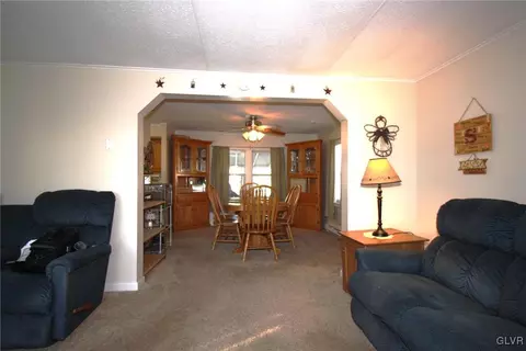 18 Valley View Rd, Bath, PA 18014 photo 10