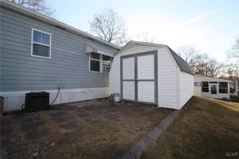 18 Valley View Rd, Bath, PA 18014 photo 5