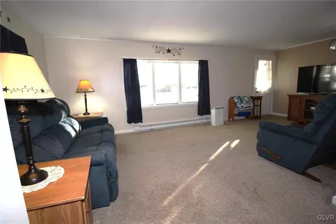18 Valley View Rd, Bath, PA 18014 photo 9
