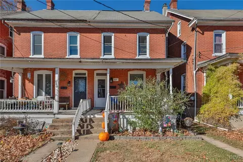 507 W 5th St, Pennsburg, PA 18073