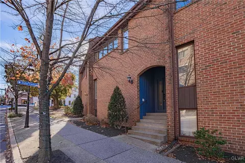 605 Main St, Bethlehem, PA 18018 photo 2