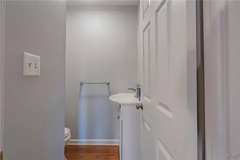 605 Main St, Bethlehem, PA 18018 photo 7