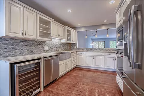 605 Main St, Bethlehem, PA 18018 photo 9