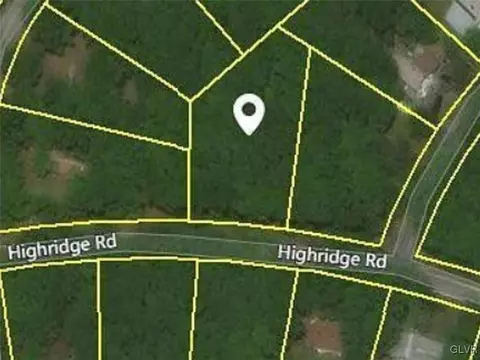 306 High Ridge Dr, Tunkhannock Twp, PA 18210