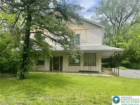 403 N Walnut St, Bath Boro, PA 18014 photo 3