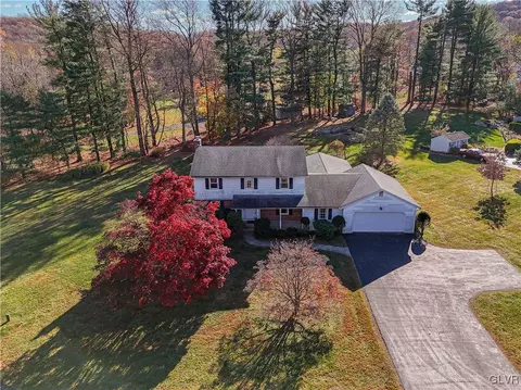 1776 High Ridge Rd, Bethlehem, PA 18015