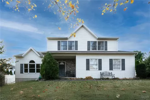 3203 Ruby Ct, Bethlehem, PA 18020