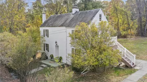 1525 Mine Spring Rd, Upper Black Eddy, PA 18972