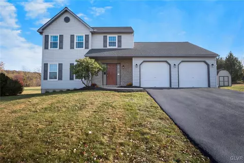 36 Timothy Dr, Mertztown, PA 19539