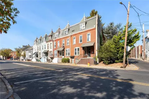 827 Jackson St, Allentown, PA 18102