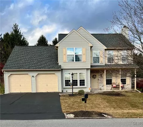 8331 Countryside Ln, Fogelsville, PA 18051