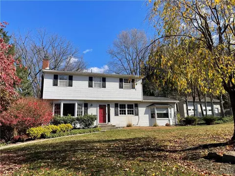 1809 Meadow Lane Dr, Forks Twp, PA 18040