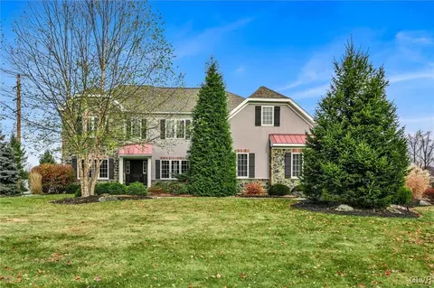1694 Mountain View Dr, Bethlehem, PA 18015