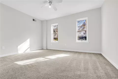 1125 Amplex St, Bethlehem, PA 18015 photo 20