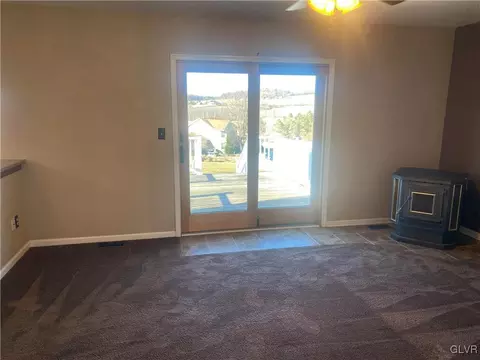 2910 Sickle Rd, Bath, PA 18014 photo 11