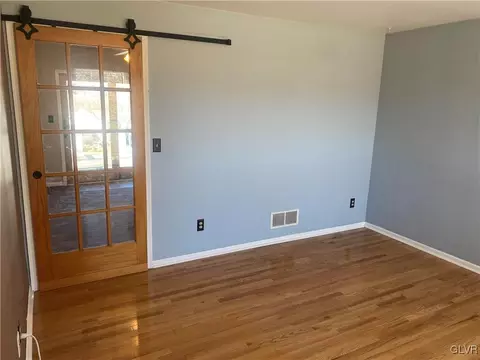 2910 Sickle Rd, Bath, PA 18014 photo 12