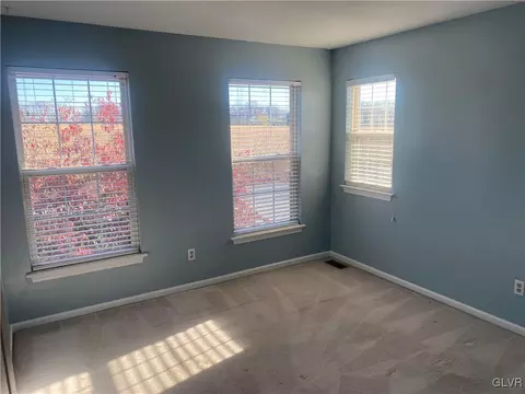 2910 Sickle Rd, Bath, PA 18014 photo 19